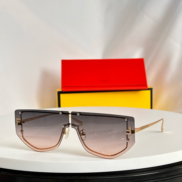 Fendi Sunglasses(AAAA)-385