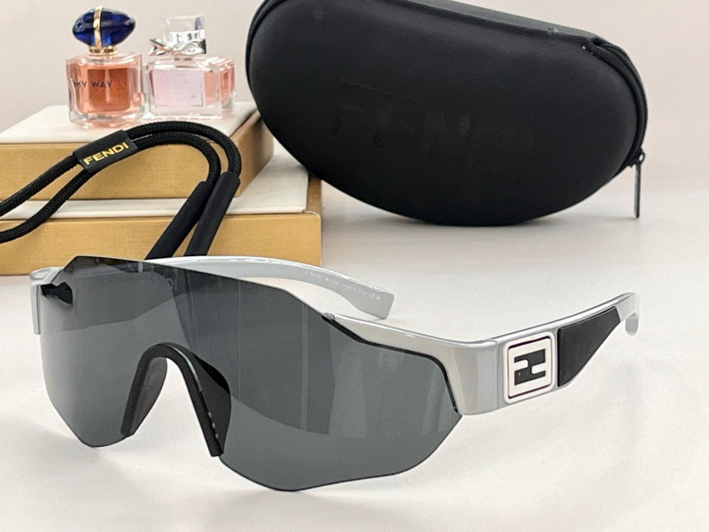 Fendi Sunglasses(AAAA)-377