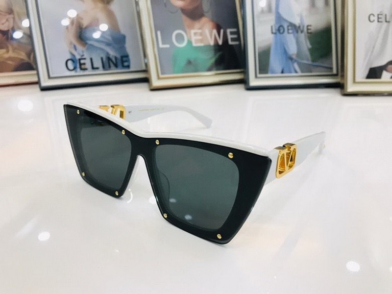 Valentino Sunglasses(AAAA)-181