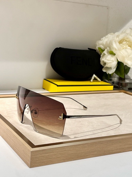 Fendi Sunglasses(AAAA)-332