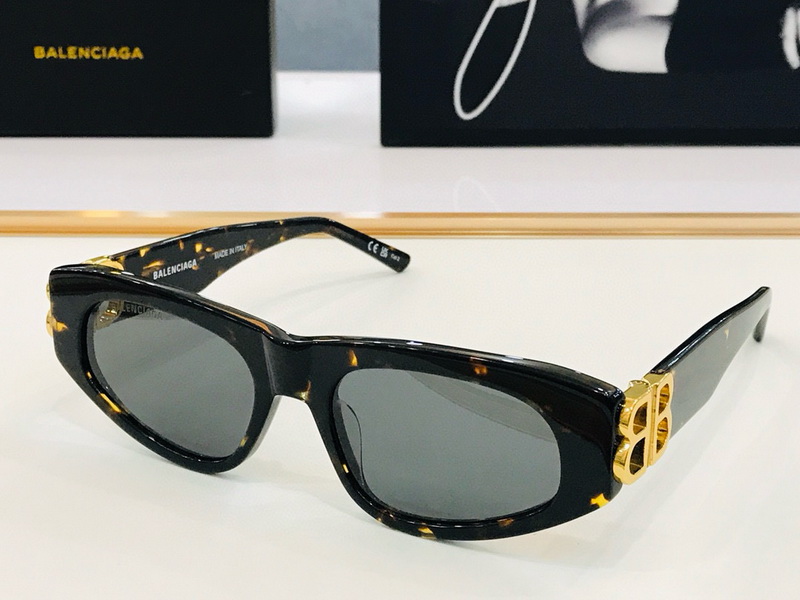 Balenciaga Sunglasses(AAAA)-093