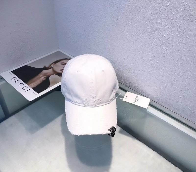 Balenciaga Cap-139