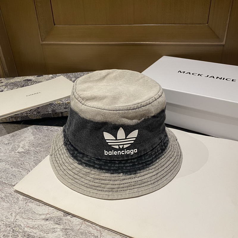 Balenciaga Cap-256