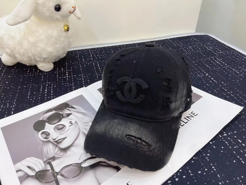 Chanel Cap-143