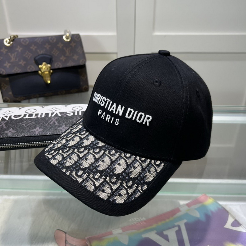 Dior Cap-260