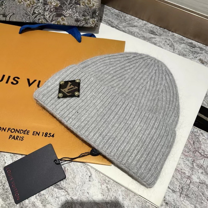 LV Beanies-001