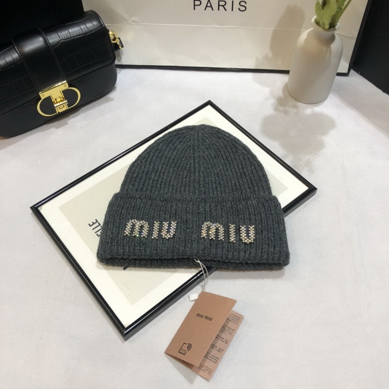 MiuMiu Beanies-015