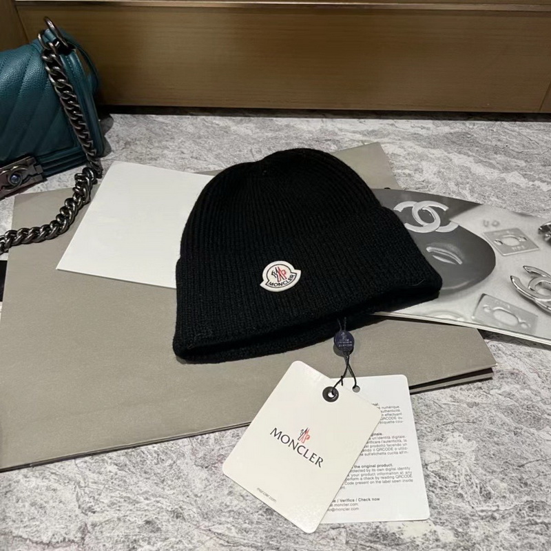 Moncler Beanies-113