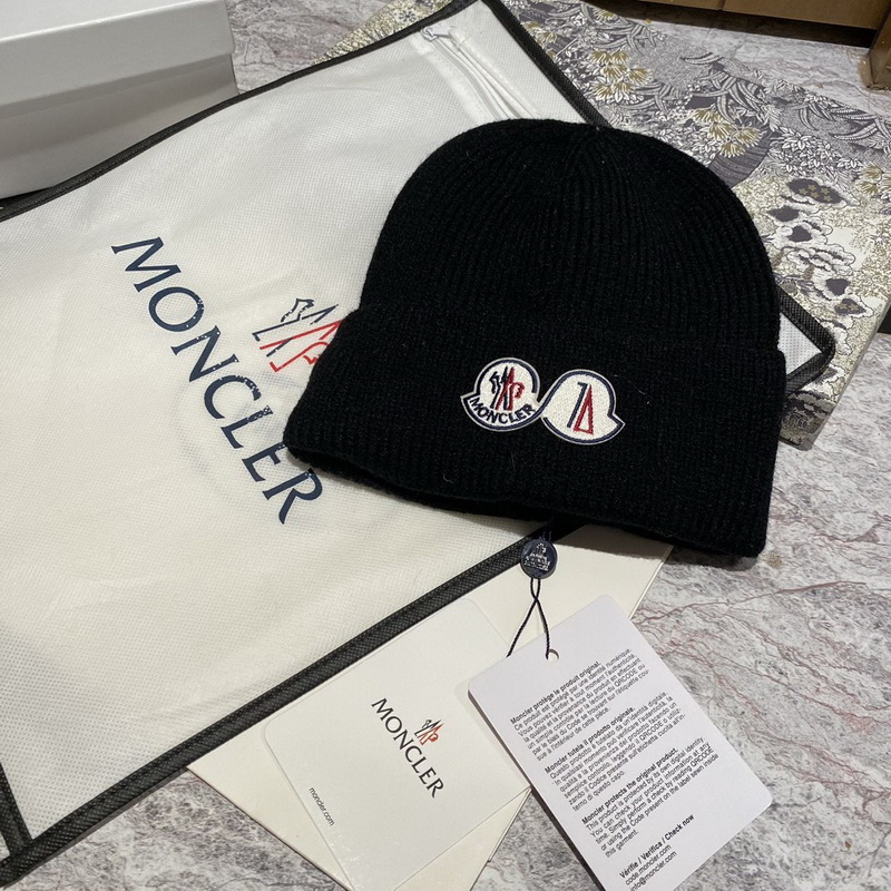 Moncler Beanies-138