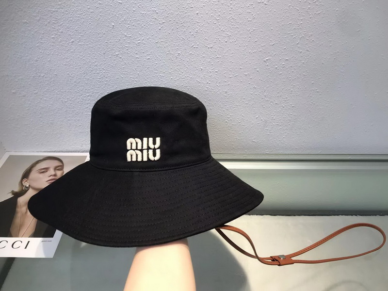 miumiu Cap-003