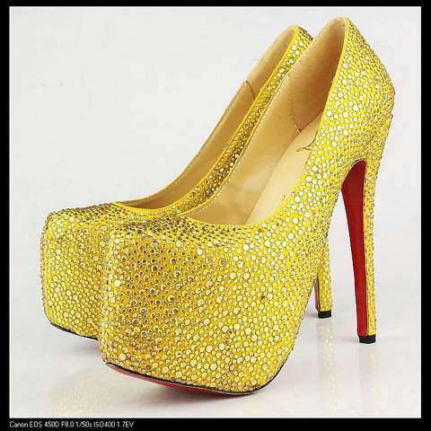 Christian Louboutin Pumps-004