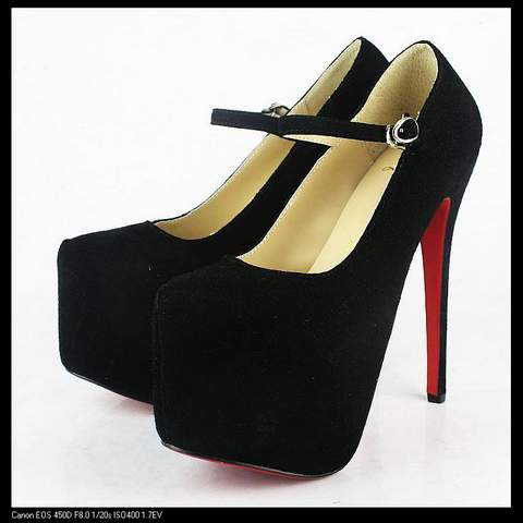 Christian Louboutin High Heel-022