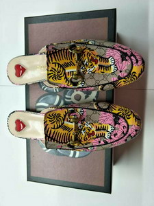 Gucci Shoes AAA(Women)-009