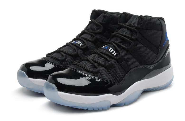 Air Jordan 11 Retro-026