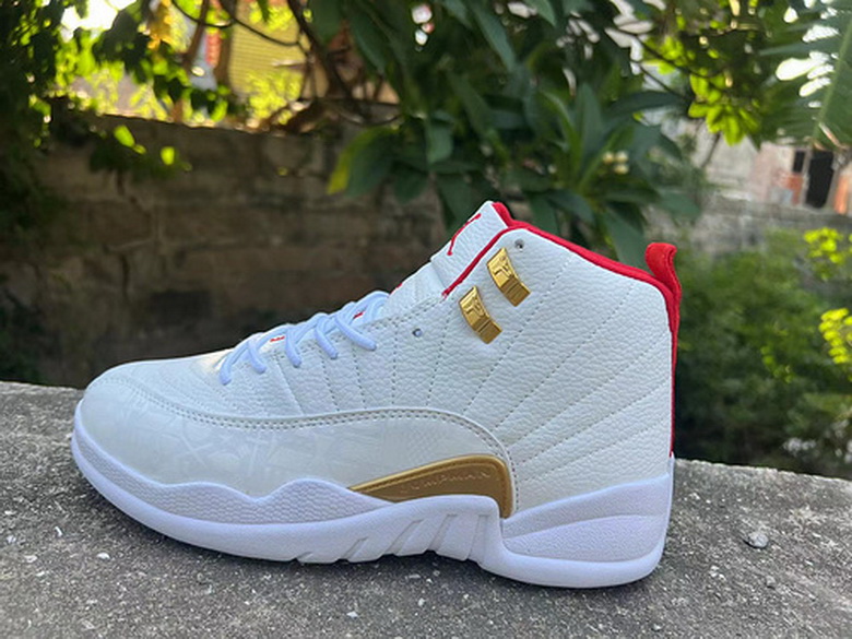 Air Jordan 12 Retro-082