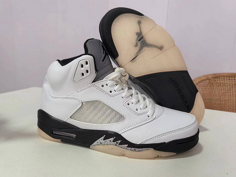 Air Jordan 5 Retro-050