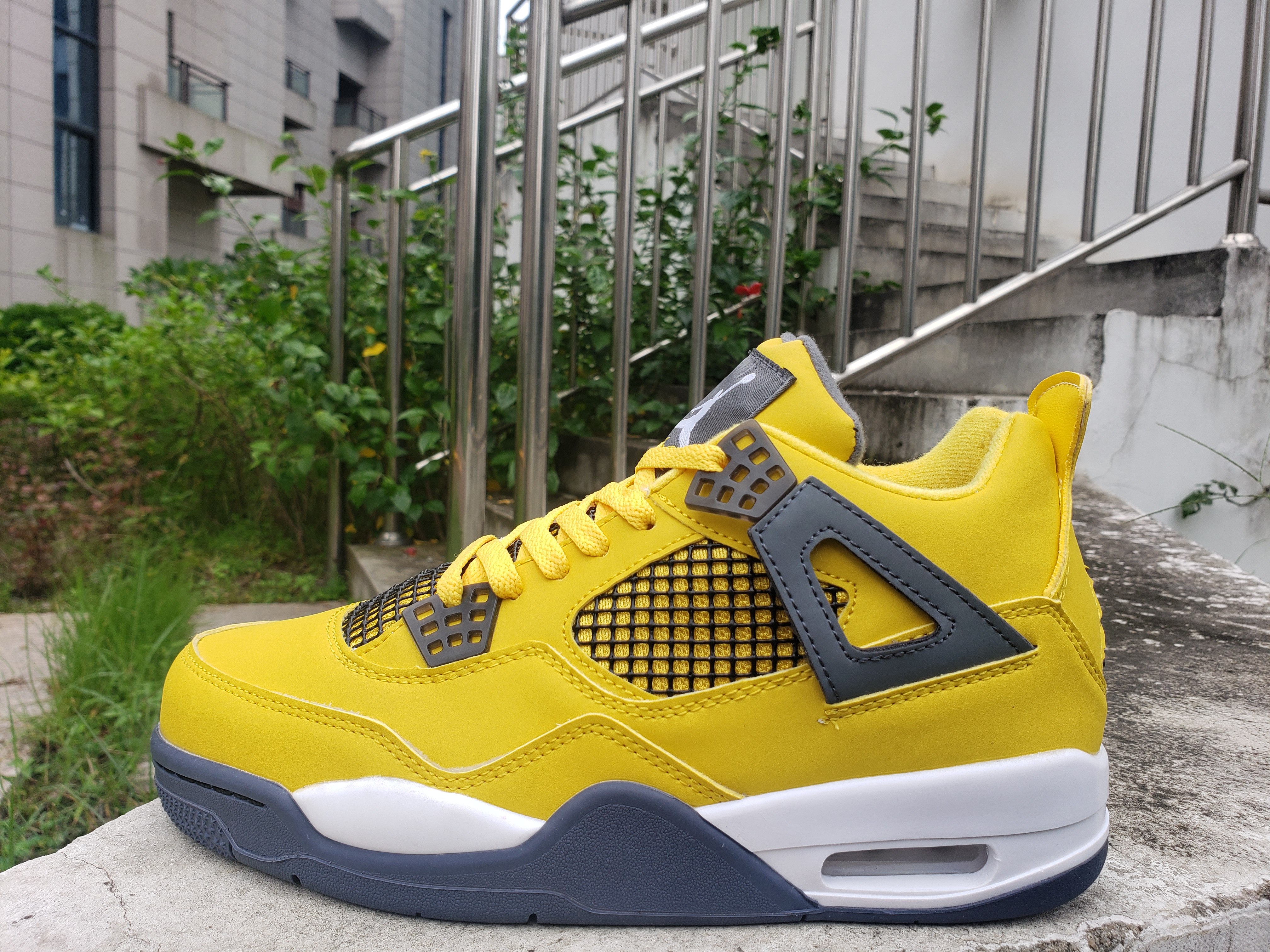 Jordan 4 Retro-092