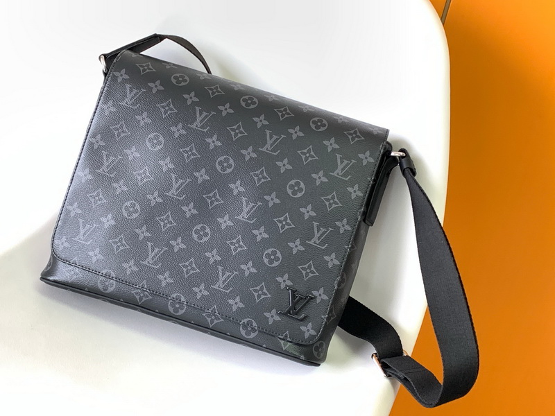 LV Handbags AAA(Men)-138