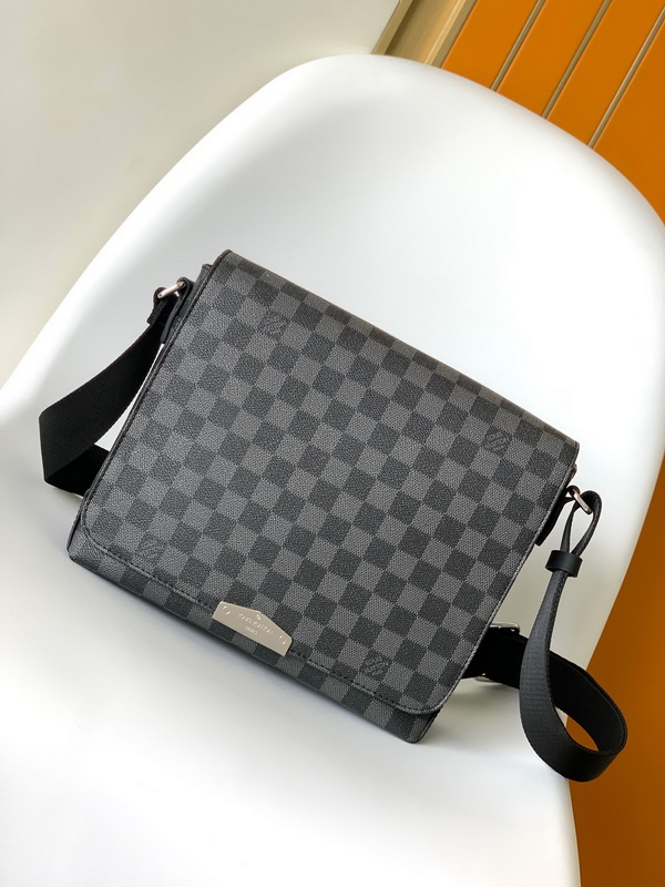 LV Handbags AAA(Men)-147