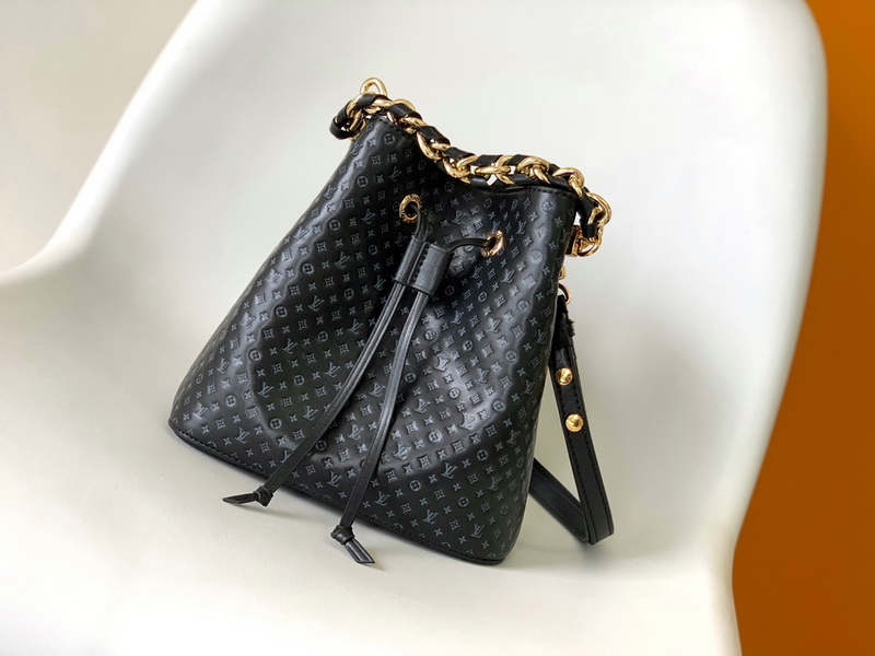 LV Handbags AAA(Women)-673