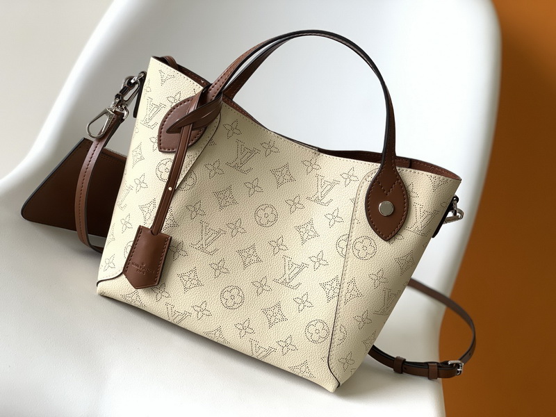 LV Handbags AAA(Women)-701