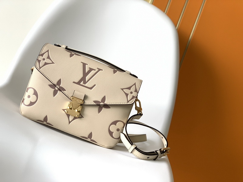 LV Handbags AAA(Women)-810