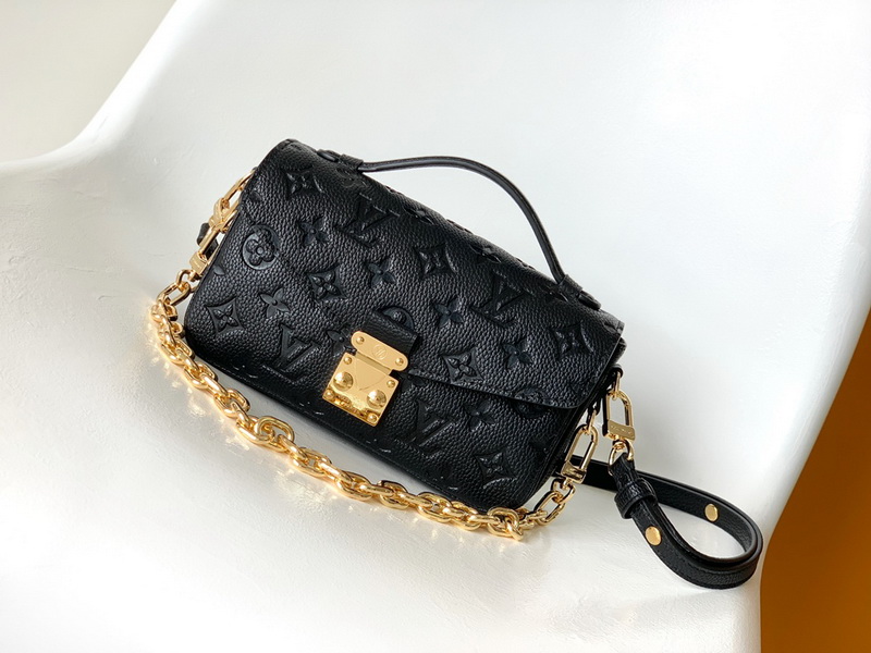 LV Handbags AAA(Women)-823