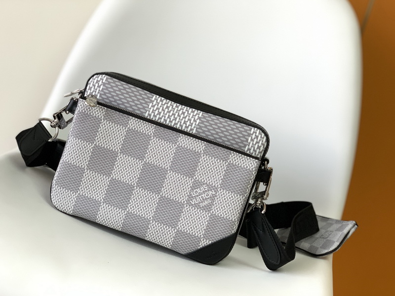 LV Handbags AAAA(Men)-242