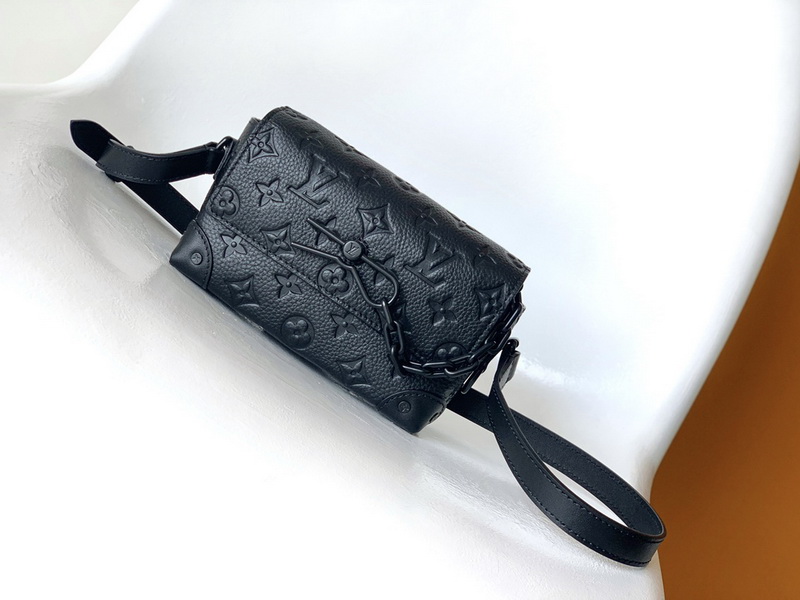 LV Handbags AAA(Men)-251