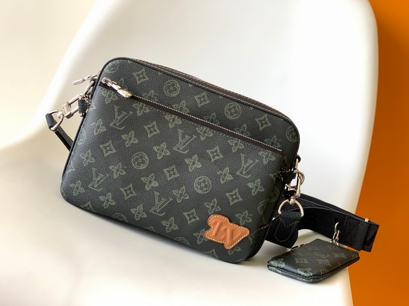 LV Handbags AAA(Men)-263