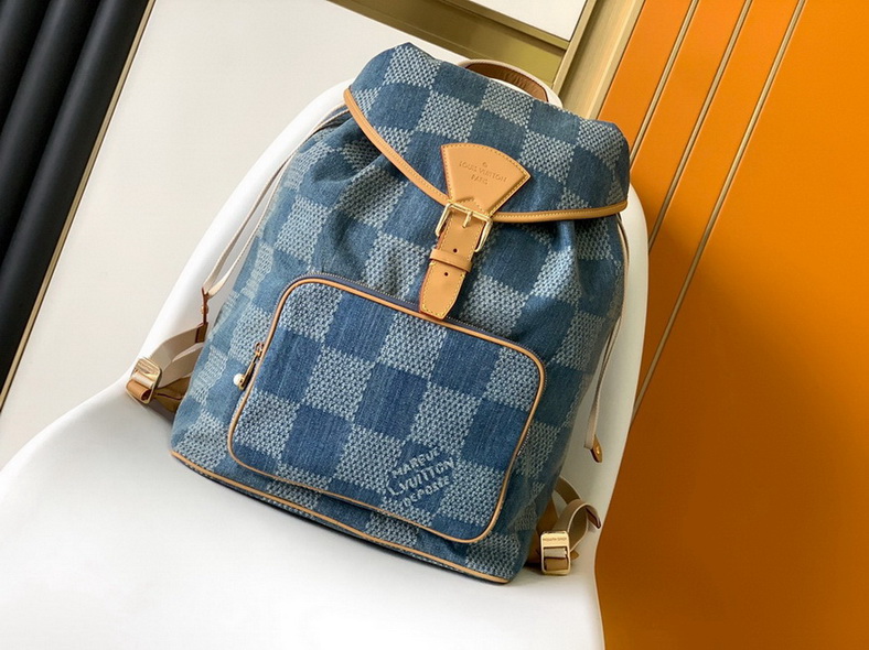 LV Backpack(AAA)-183