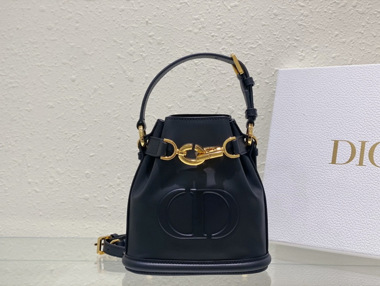 Dior Handbags AAA(Women)-241