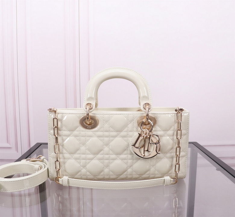 Dior Handbags AAA(Women)-258