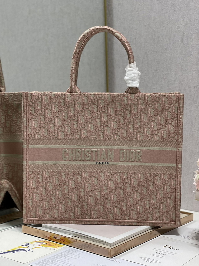 Dior Handbags AAA(Women)-264