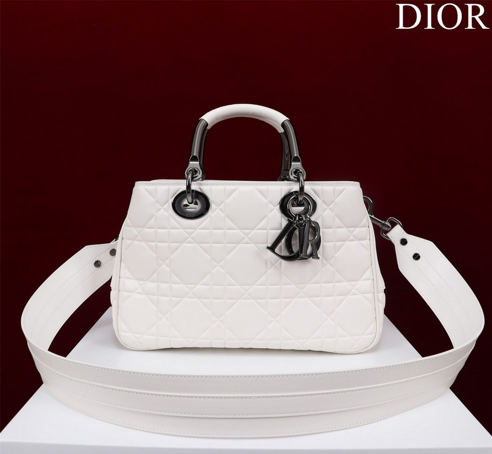 Dior Handbags AAA(Women)-280