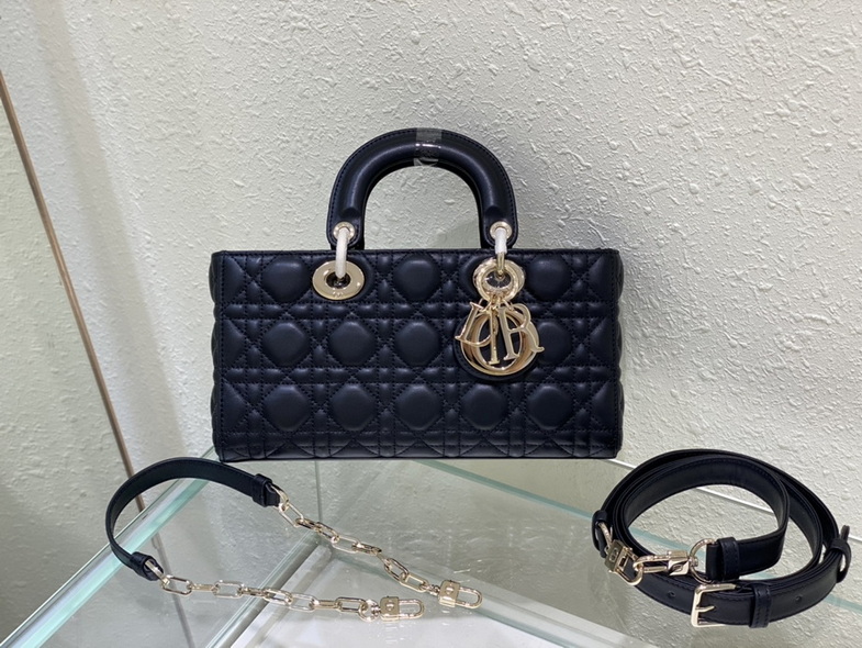 Dior Handbags AAA(Women)-301