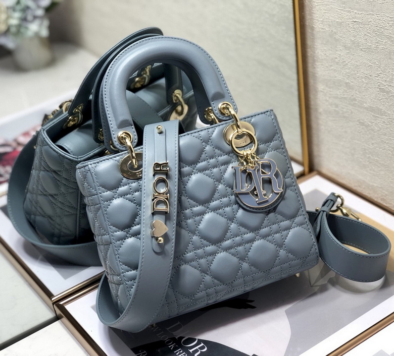 Dior Handbags AAA(Women)-327