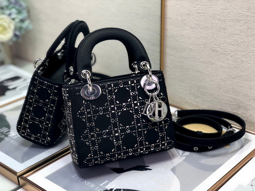 Dior Handbags AAA(Women)-347