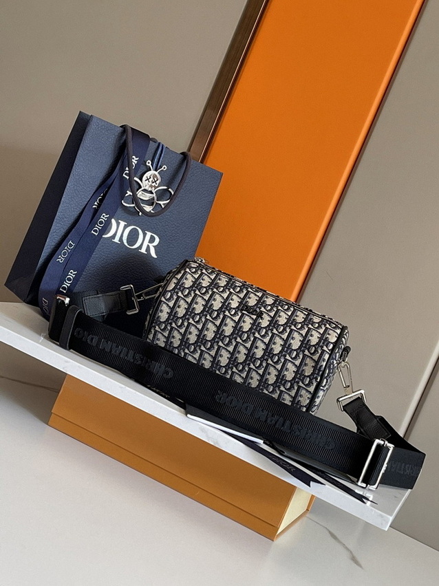 Dior Handbags AAA(Women)-377