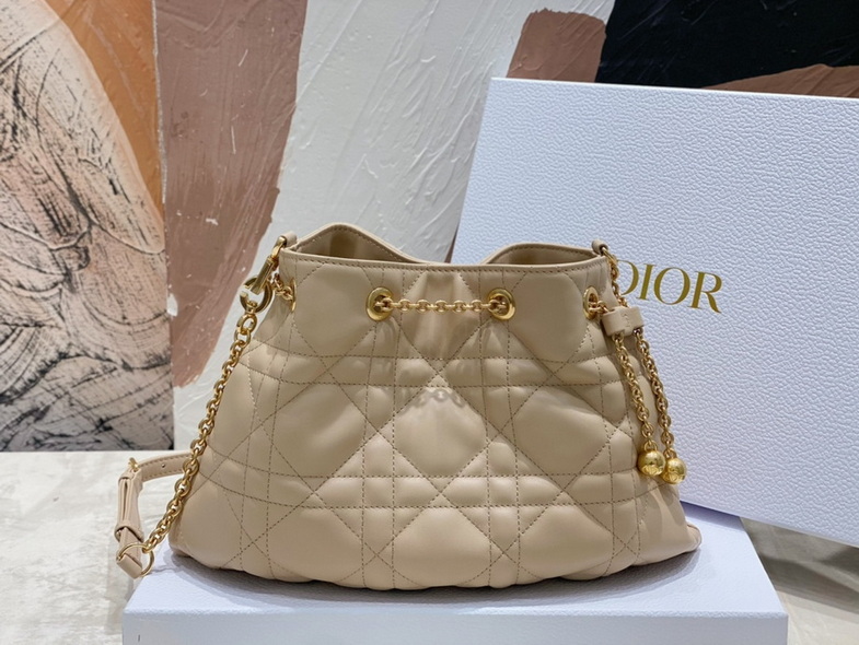 Dior Handbags AAA(Women)-392