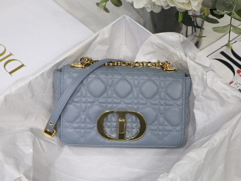 Dior Handbags AAA(Women)-440