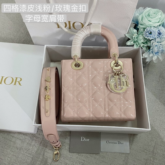 Dior Handbags AAA(Women)-131