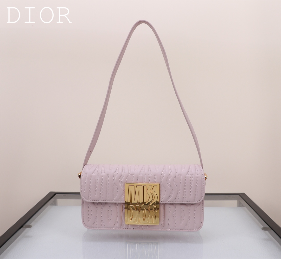 Dior Handbags AAA(Women)-525