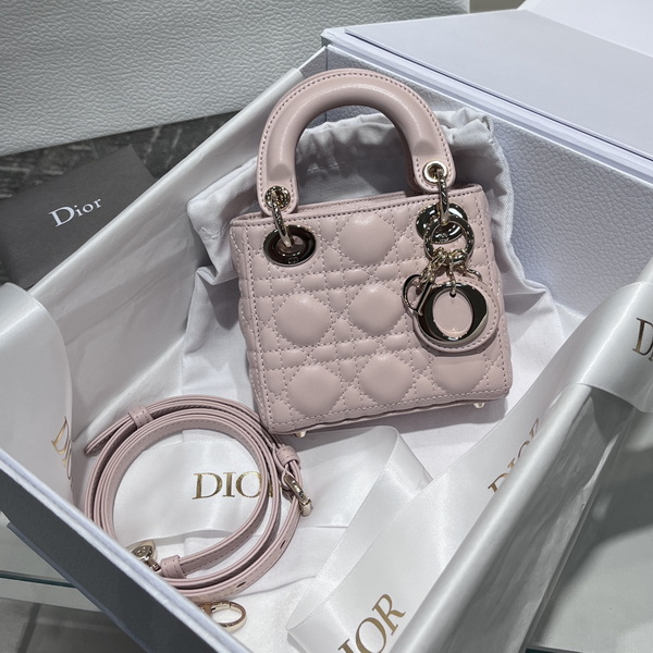 Dior Handbags AAA(Women)-543