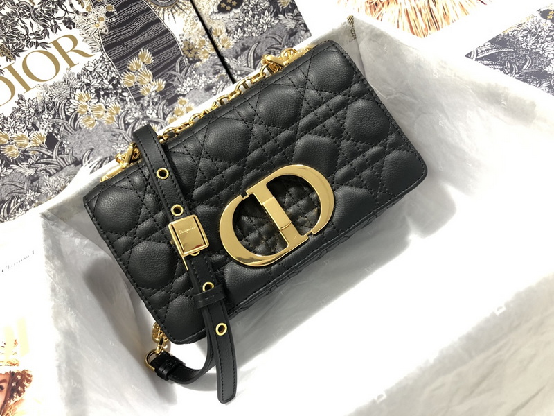 Dior Handbags AAA(Women)-549