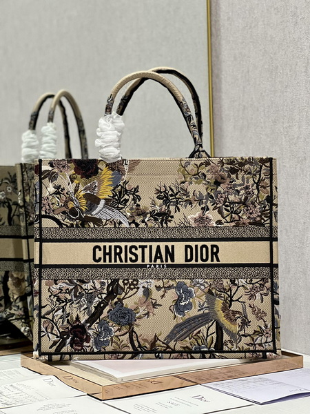 Dior Handbags AAA(Women)-586