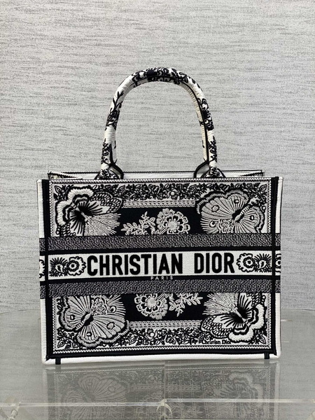 Dior Handbags AAA(Women)-601