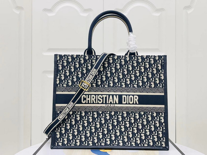 Dior Handbags AAA(Women)-615