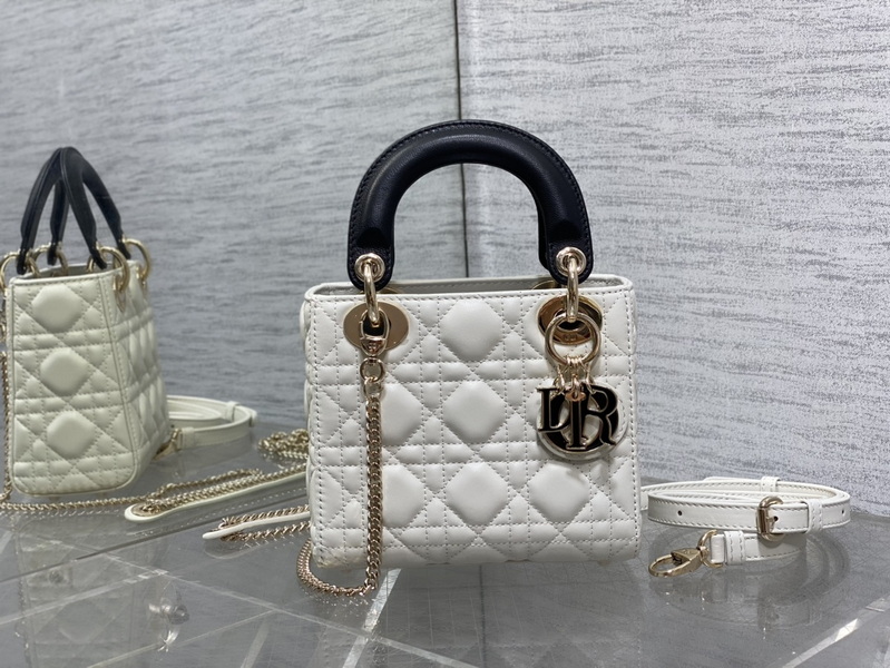 Dior Handbags AAA(Women)-634