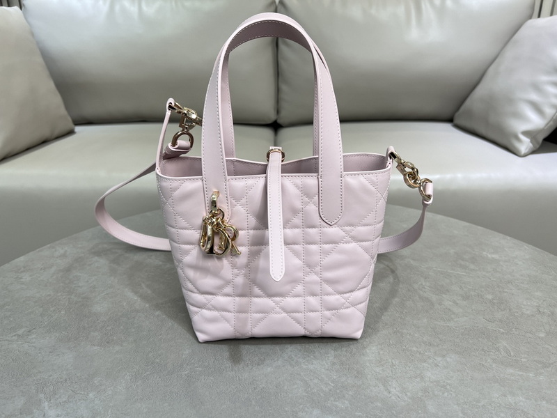 Dior Handbags AAA(Women)-688